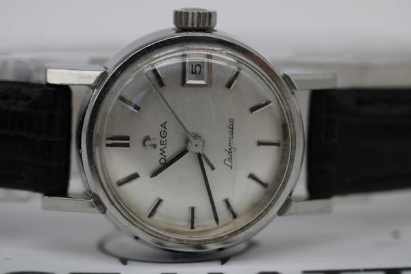 Omega Lady Matic - image 9