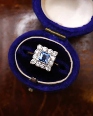 18ct Yellow Gold & Platinum Square Sapphire & Diamond Cluster Ring Circa 1920