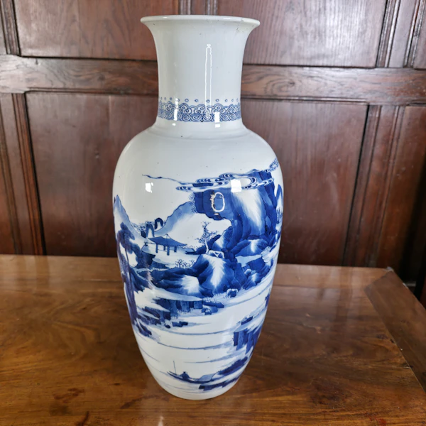 Rare Kangxi Scholars’ vase - image 2