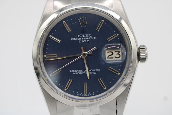 Rolex Oyster perpetual Date 1500 Blue Sigma Linen Dial - image 3