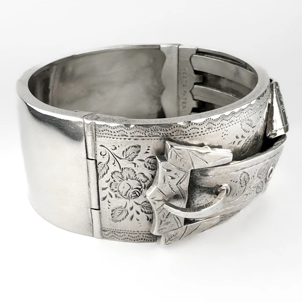 Victorian Silver Belt Cuff Bracelet - Saddingtons Jewellery Stand 375 - image 6