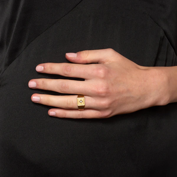 18ct Gold Diamond Star-Set Signet Ring Spectrum Antiques - image 2