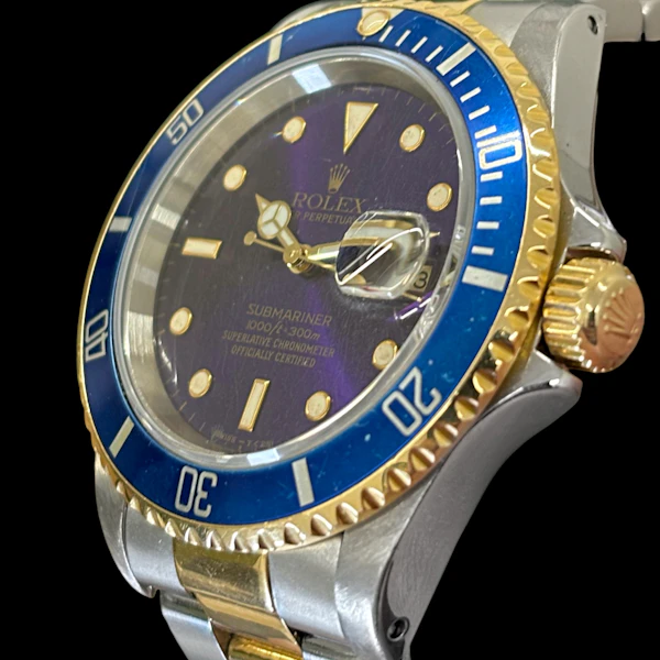 ROLEX SUBMARINER DATE TURNED 'PURPLE' FADED BEZEL FULL SET W SERIES - 1996 - image 6