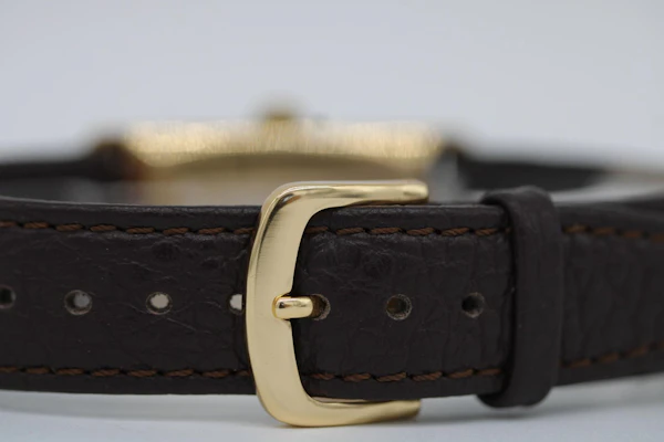 Zenith Vintage Tank Style 9ct Gold - image 12