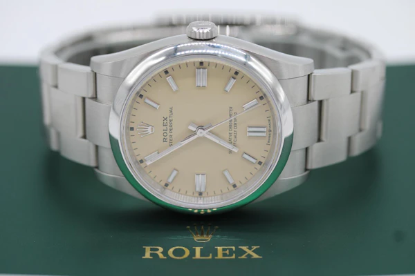 Rolex Oyster Perpetual 126000 - image 6