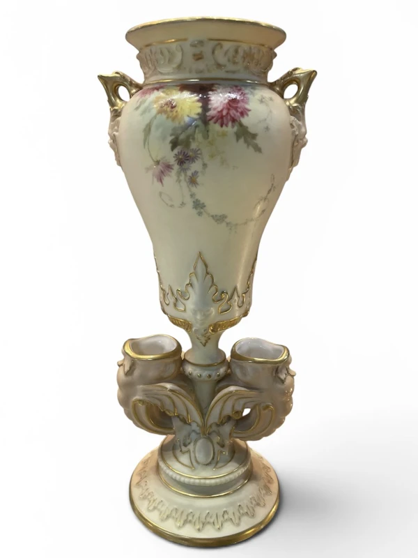 Royal Worcester vase - image 2