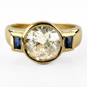 1.63ct Diamond & Sapphire Ring - Saddingtons Jewellery Stand 375