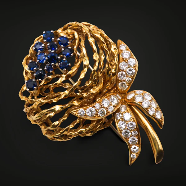 Lovely Vintage French Sapphire Diamond Brooch at Deco&Vintage Ltd - image 2