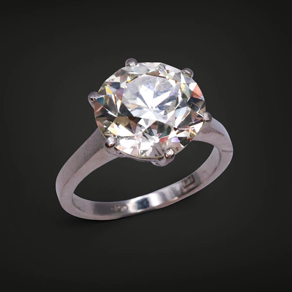 Magnificent 5.27 Carat Natural Old Mine Cut Diamond Solitaire Ring - image 2
