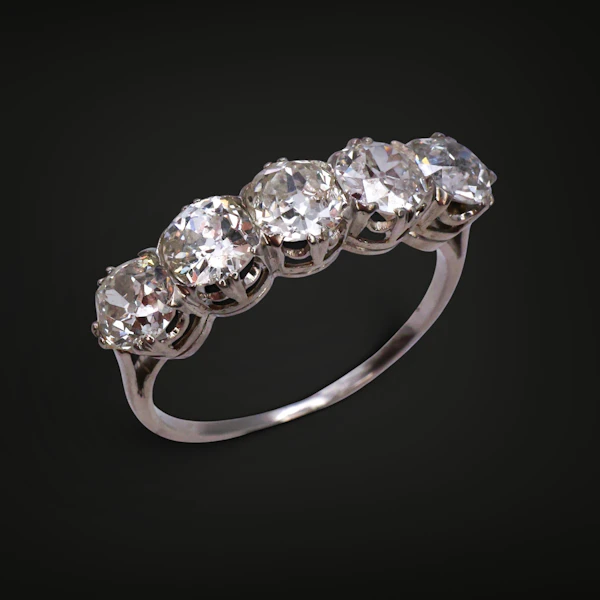 Lovely Art Deco Diamond Platinum Ring at Deco&Vintage Ltd - image 2
