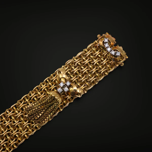 Lovely Vintage 18ct Gold And Diamond Bracelet at Deco&Vintage Ltd - image 4