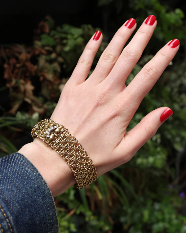 Lovely Vintage 18ct Gold And Diamond Bracelet at Deco&Vintage Ltd - image 2