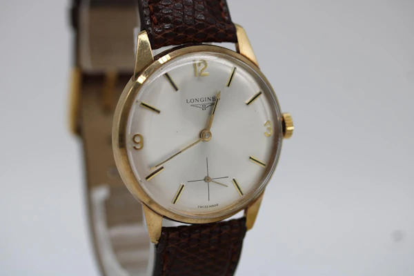 Longines Vintage Cal 864 Box and Papers Dated 1978 - image 4