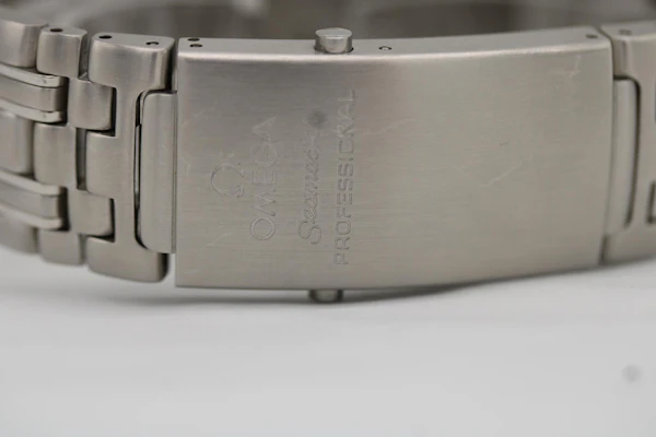 Omega Seamaster Professional 300M 2221.800.00 - image 3