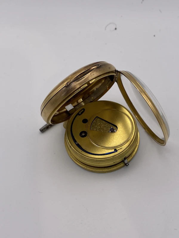 Victorian solid 18 ct. gold key-wind pocket watch  with a key and in full working order. Marked for Waltham A&W.Co - image 5