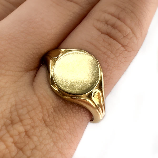 Antique 1909 Gold Signet Ring - Saddingtons Jewellery Stand 375 - image 2