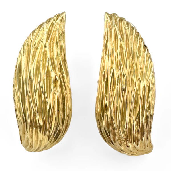 Kutchinsky Yellow Gold Textured Earrings - Saddingtons Jewellery Stand 375 - image 1