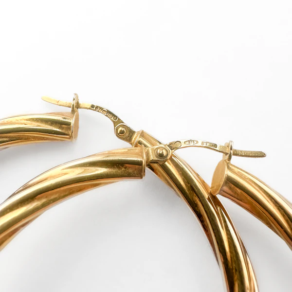 Unoaerre Twisted-Rope Hoop Earrings - Saddingtons Jewellery Stand 375 - image 3