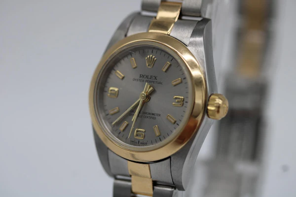 Rolex Oyster Perpetual 76183 - image 5