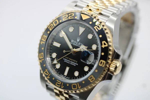 Rolex GMT Master ll 126713GRNR - image 10