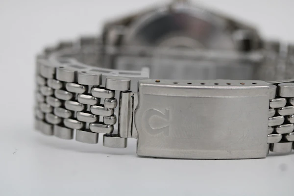 Omega Seamaster Date 14701-SC-61 Cal 562. - image 8