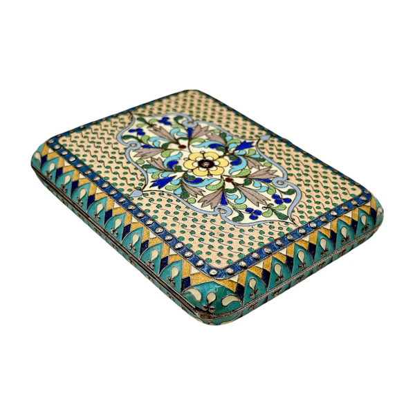 Russian silver gilt and cloisonné enamel cigarette case, Moscow , c.1910 by Pavel Ovchinnikov. - image 4