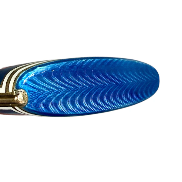 Russian silver gilt, blue and white guilloché enamel cigarette case, St Petersburg, c.1910 by Ivan Britzin. - image 4