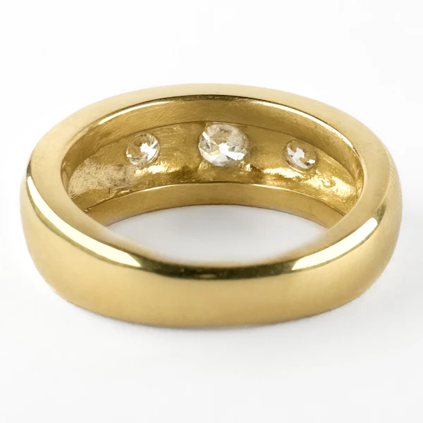 1.03ct Three Stone Diamond Gypsy Ring - Saddingtons Jewellery Stand 375 - image 4
