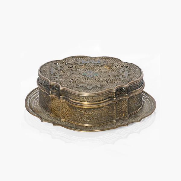 18th century Chinese Export Silver-Gilt Filigree and Enamel Casket - image 1