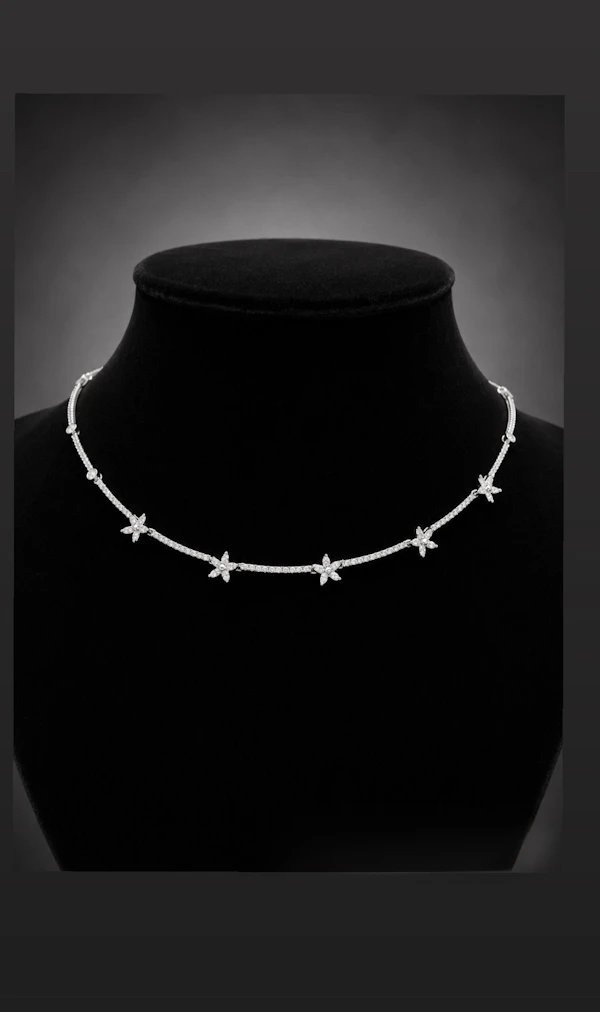 Diamond flower motif necklace 18k white gold - image 3