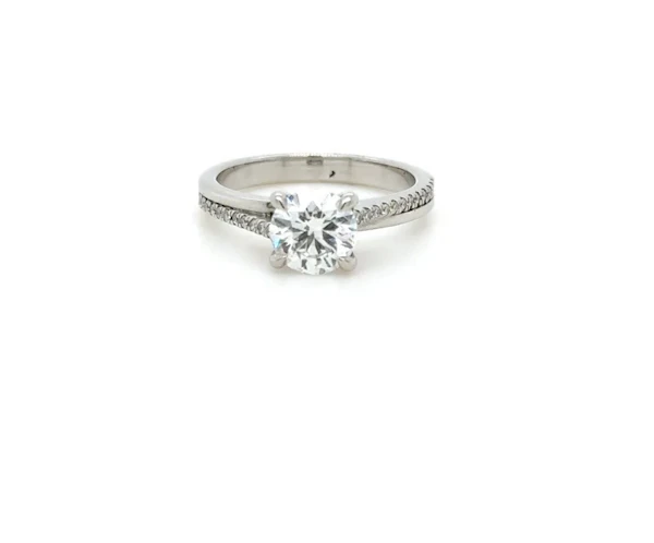 1 Carat Platinum diamond engagement ring - image 1