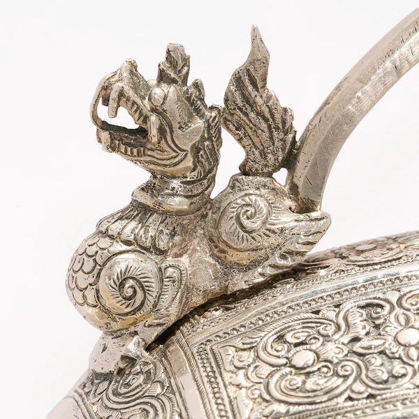A very fine late 19th century Burmese Shan States silver cup and cover. - image 4