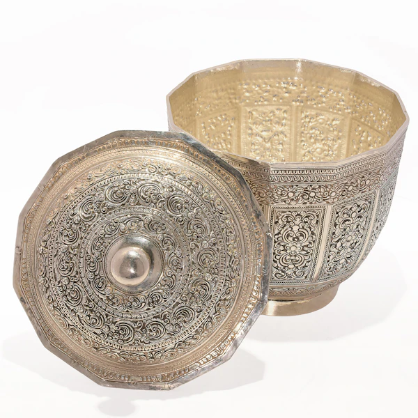 A very fine late 19th century Burmese Shan States silver cup and cover. - image 2