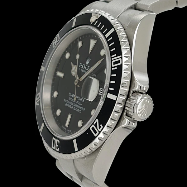 ROLEX SUBMARINER 16610LN FULL SET 2004 - image 2