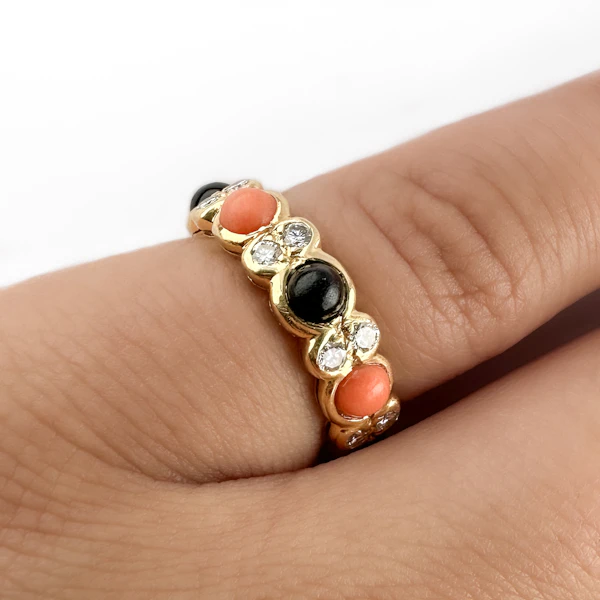 Chaumet Coral, Onyx & Diamond Ring - Saddingtons Jewellery Stand 375 - image 5