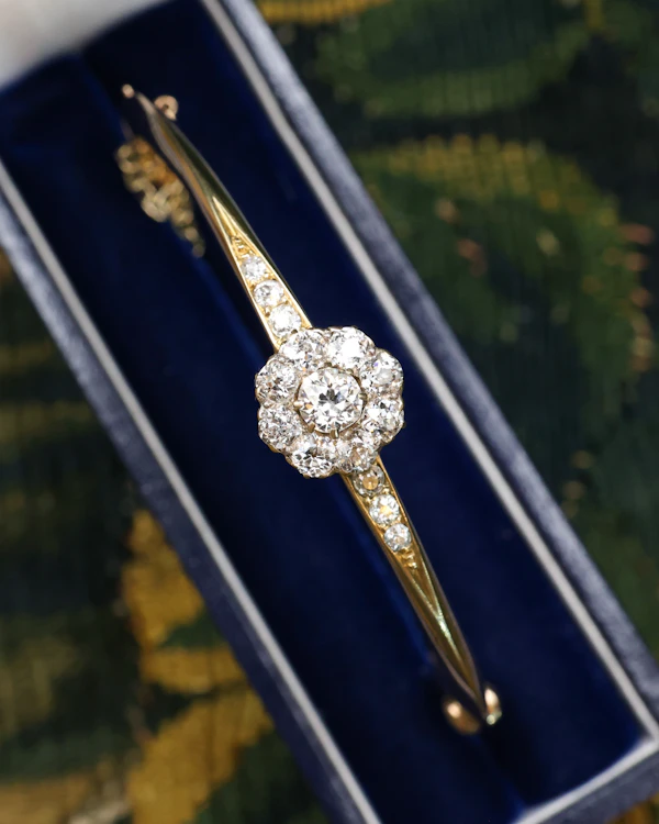 A very fine 18 carat Yellow Gold (tested), Diamond Cluster Bangle Circa 1890. - image 1