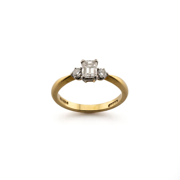 18ct Gold Emerald Cut Diamond Trilogy Ring Spectrum Antiques - image 1