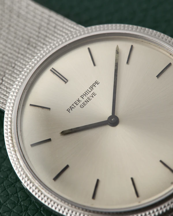 Patek Philippe Calatrava Ref. 3520/10 White Gold 18K - image 7