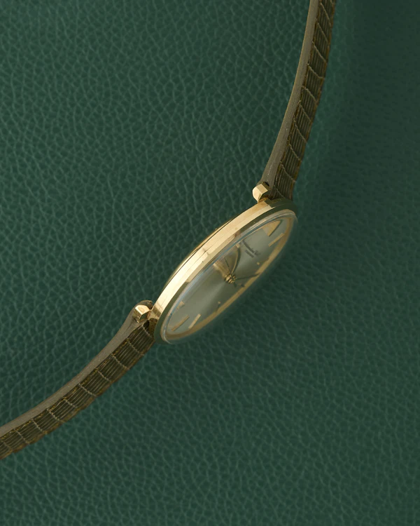IWC Ultra Thin Ref. 1210 Yellow Gold 18K Vintage Dress Watch - image 5