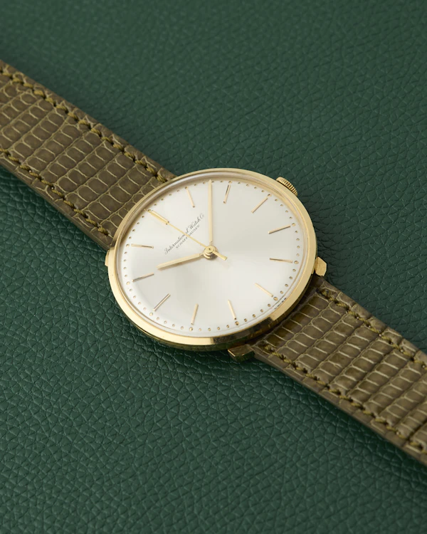 IWC Ultra Thin Ref. 1210 Yellow Gold 18K Vintage Dress Watch - image 9