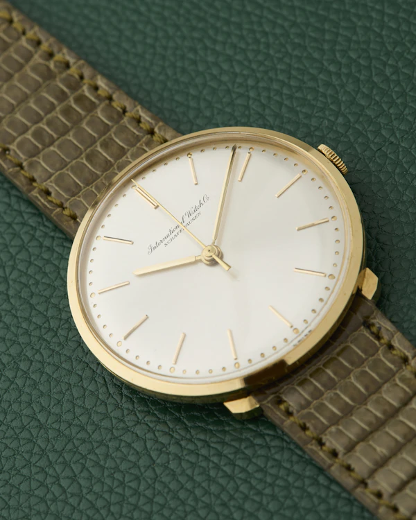 IWC Ultra Thin Ref. 1210 Yellow Gold 18K Vintage Dress Watch - image 8