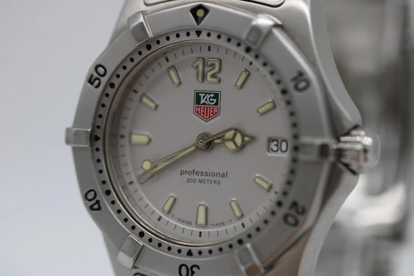 TAG Heuer Professional 2000 WK1212 - image 3