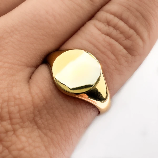 1913 Oxford Gold Signet Ring - Saddingtons Jewellery Stand 375 - image 2