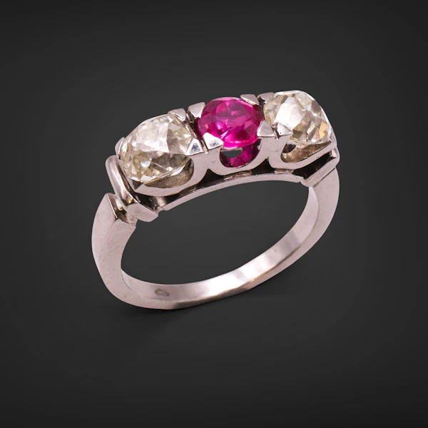 Antique Pink sapphire & Old Cut Diamond Trilogy Ring - image 2