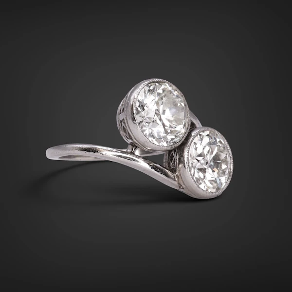 Antique Edwardian Platinum "Toi et Moi" Old Cut Diamond Ring (circa - image 6