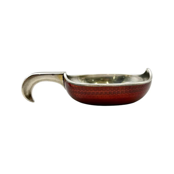 Faberge silver red guilloche enamel kovsh, St Petersburg, c.1900 by Andres Nevalainen. - image 3