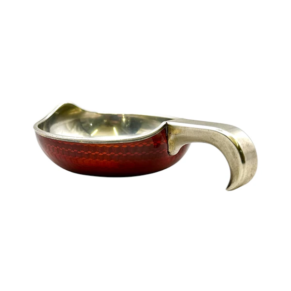 Faberge silver red guilloche enamel kovsh, St Petersburg, c.1900 by Andres Nevalainen. - image 5