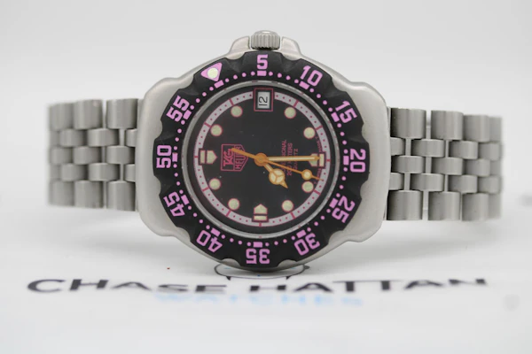 TAG Heuer Formula 1 200m Series Diver WA1217 - image 8