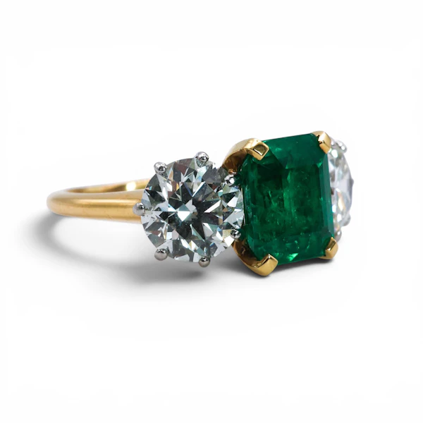 Colombian Emerald, Diamond, Gold and Platinum Three Stone Ring - image 5