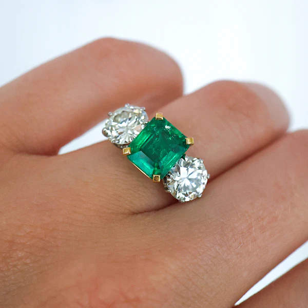 Colombian Emerald, Diamond, Gold and Platinum Three Stone Ring - image 2